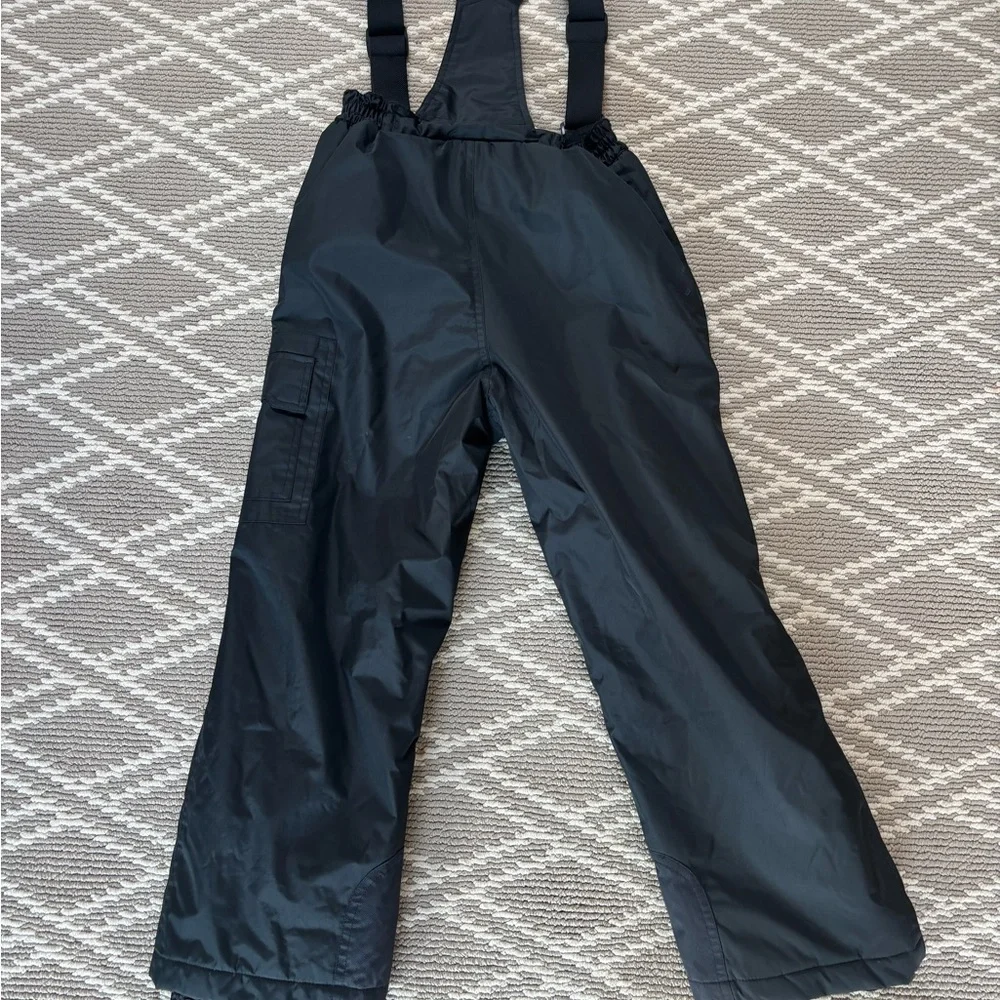 32 degrees Kids Black Snow Bib Pants with Adjustable Suspenders